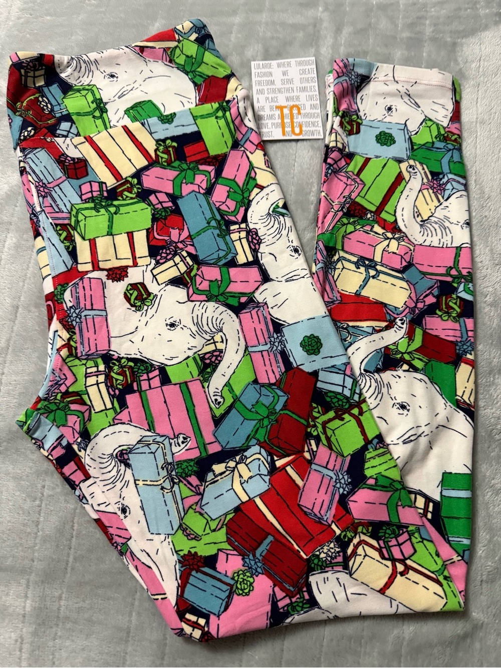 New Lularoe Christmas White Elephant & gifts Leggings Tall & Curvy TC